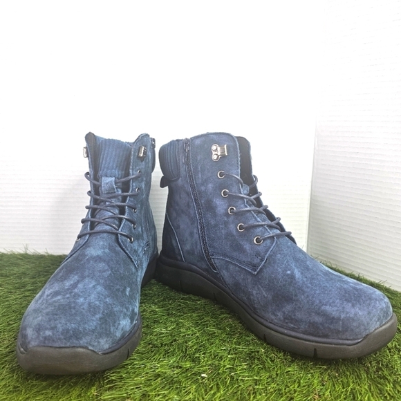 Propét Scarlet Women's Suede Bootie - Picture 7 of 9